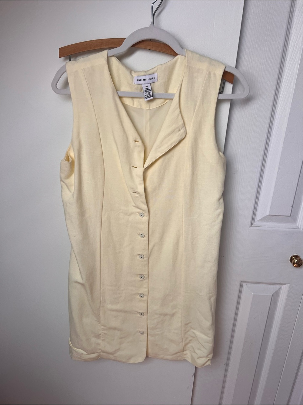 Sincerely Jules Pale Yellow Button-Down Sleeveless Top